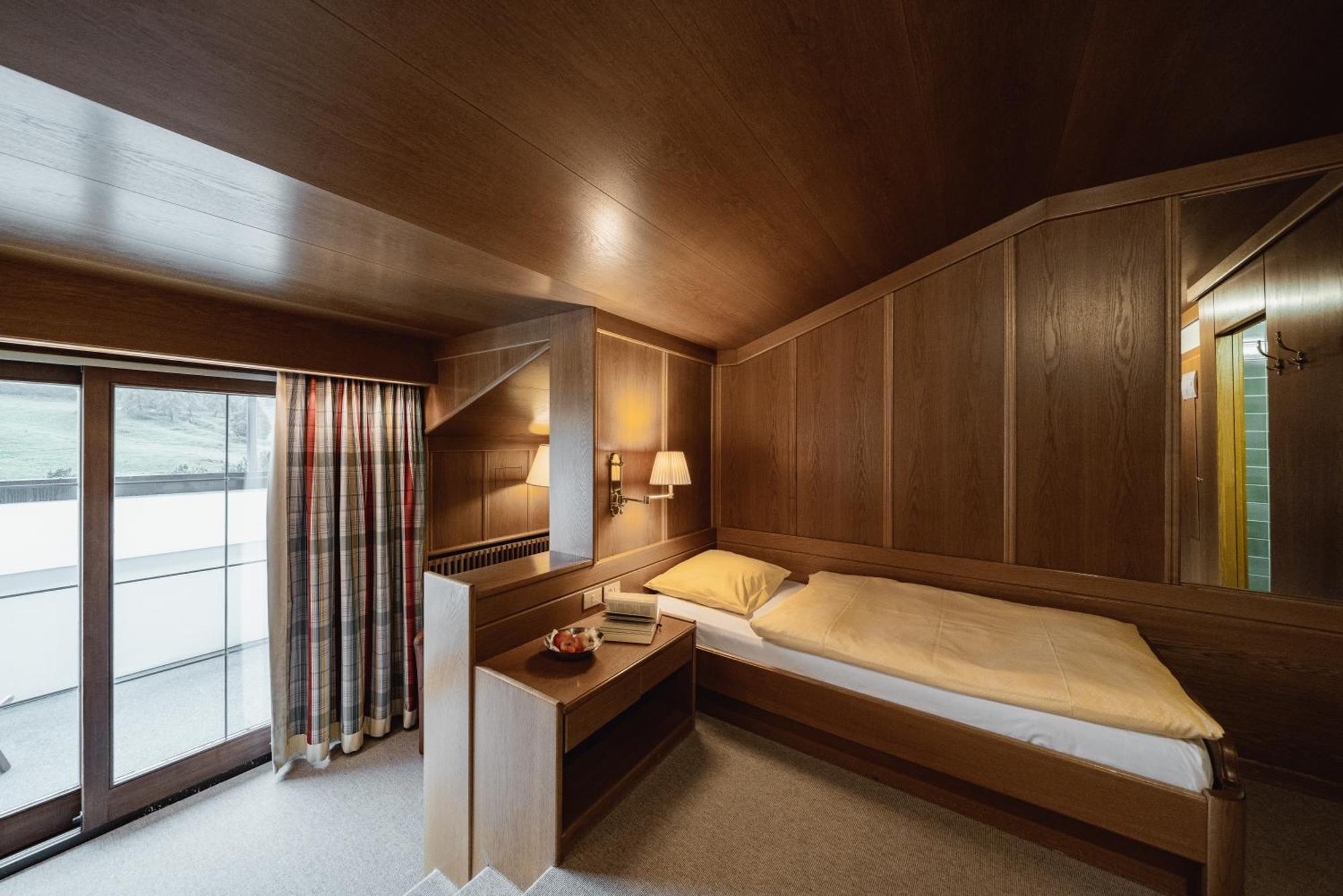 Superior Single Room,1572649034:JPEG